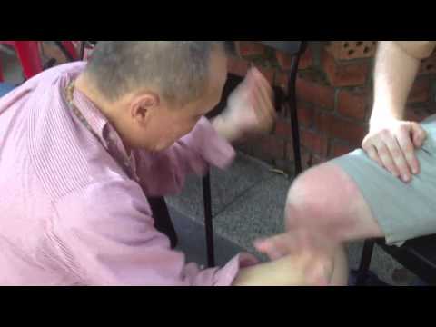 Qigong Healing on Knee